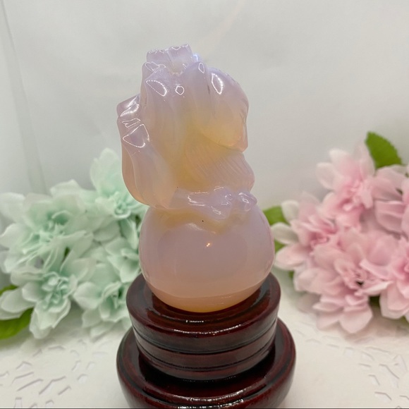 Opal Nine Tailed Fox 🦊 - Picture 4 of 9